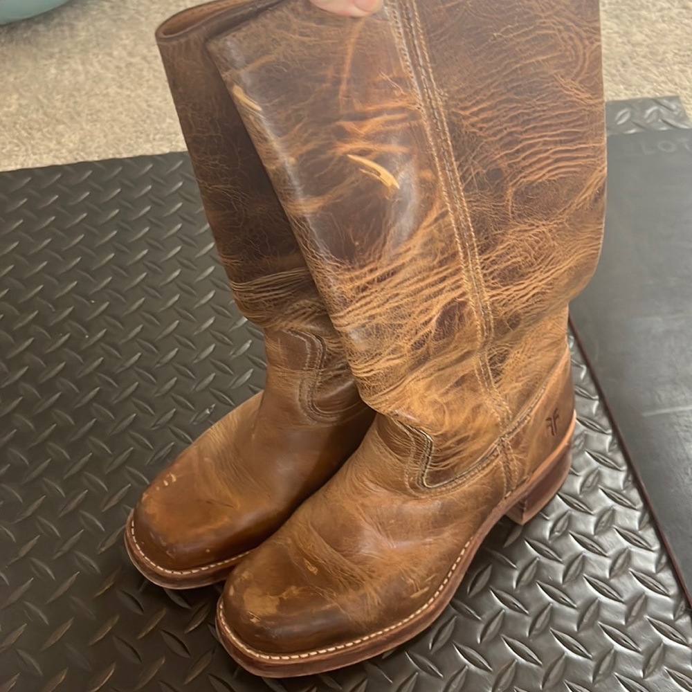 Gently worn mid calf Frye campus boot.